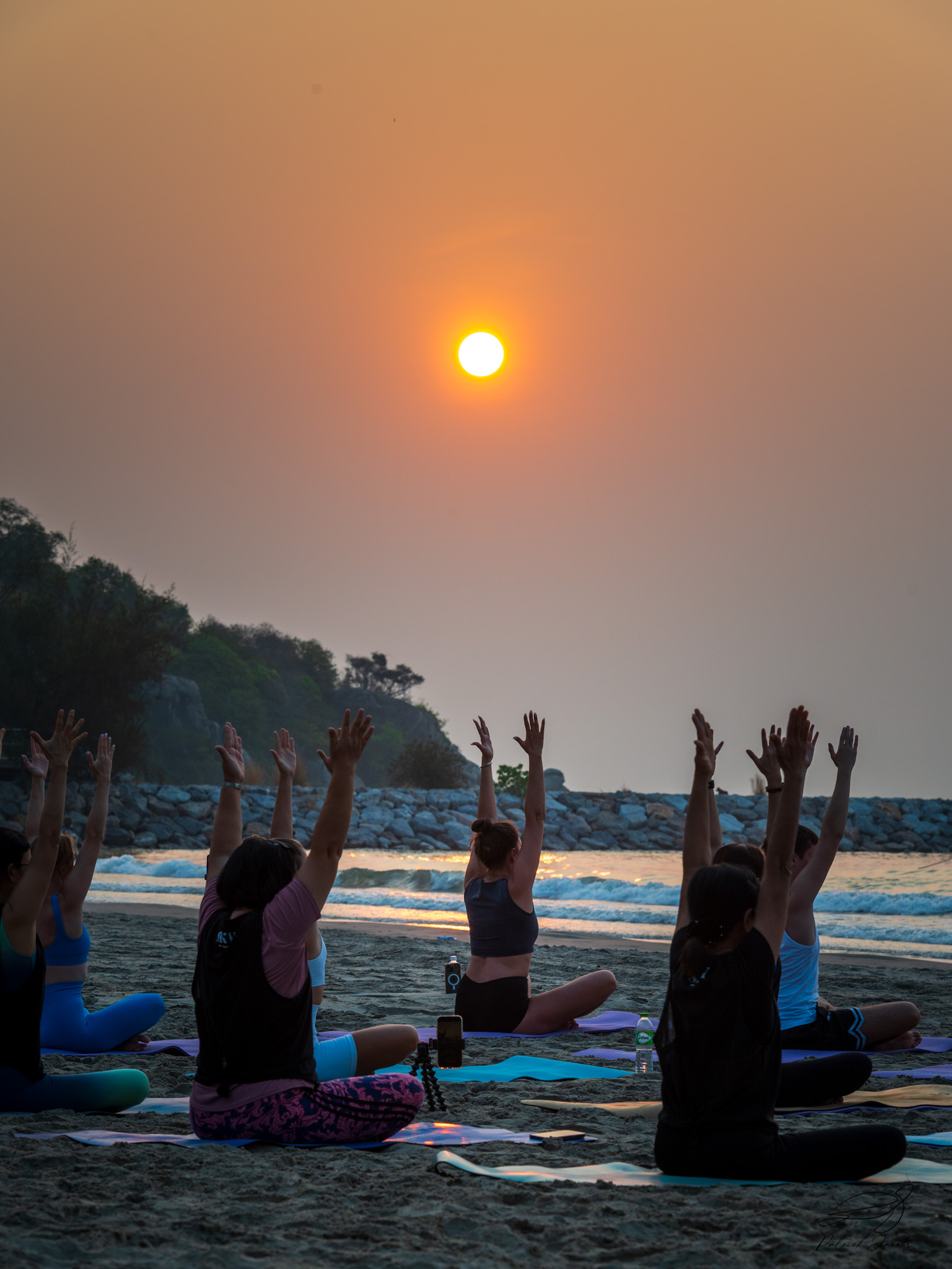 Sunrise Yoga on the Beach,restaurant huahin,seafood huahin,special rate huahin,restaurant khaotakiab,restaurant beach,Huahin Beachfront Hotel and Resort,In the seaside resort of Hua Hin,americanfood huahin,ร้านอาหารริมทะเลหัวหิน,ร้านอาหาร5ดาวติดชายทะเล,ร้านอาหารพร้อมที่พัก,thebeachatanantasila
